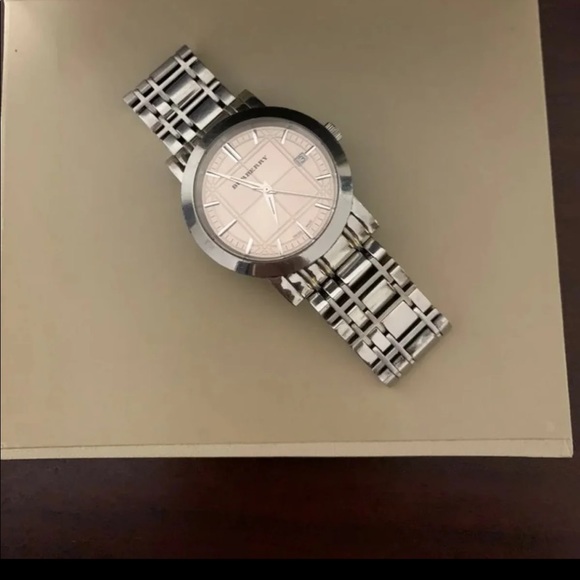 Burberry stainless steel watch for men - Picture 2 of 6